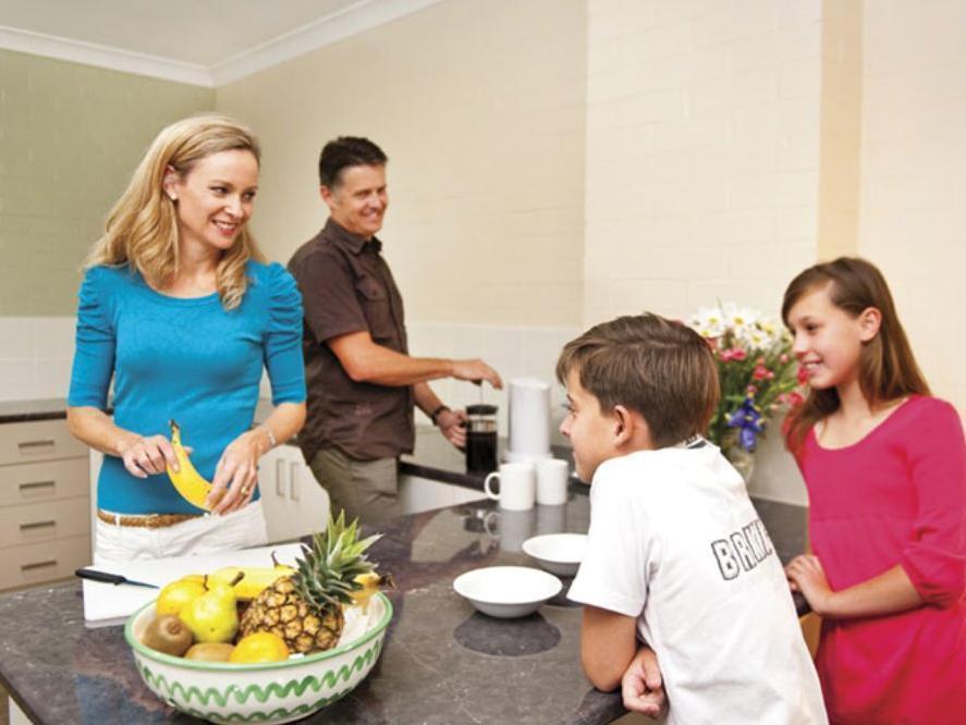 Oxley Court Serviced Apartments Канберра Экстерьер фото